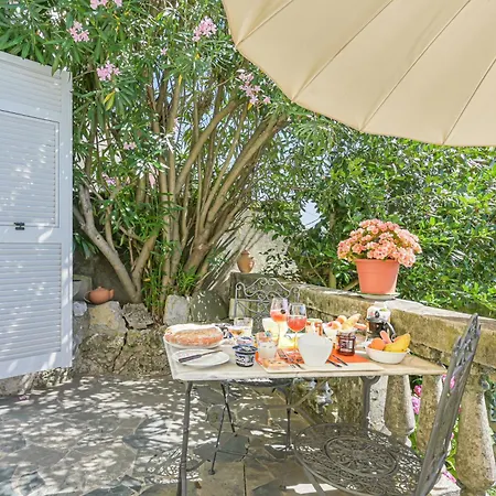 Couette-café Linus By Breathe Liguria 4*