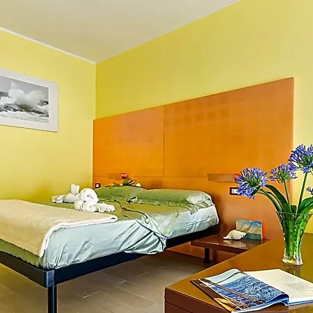 Linus By Breathe Liguria Bed and breakfast 4*